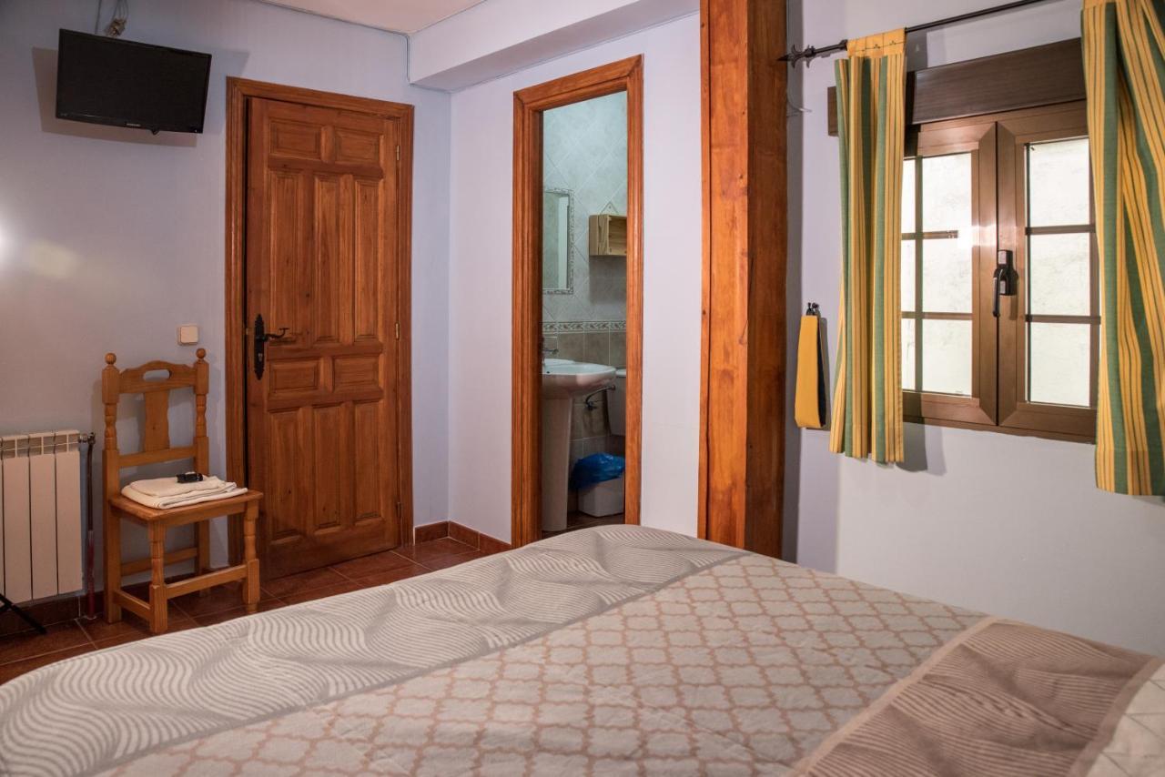 Hospedaje Rural Casa Parri Poveda de la Sierra المظهر الخارجي الصورة