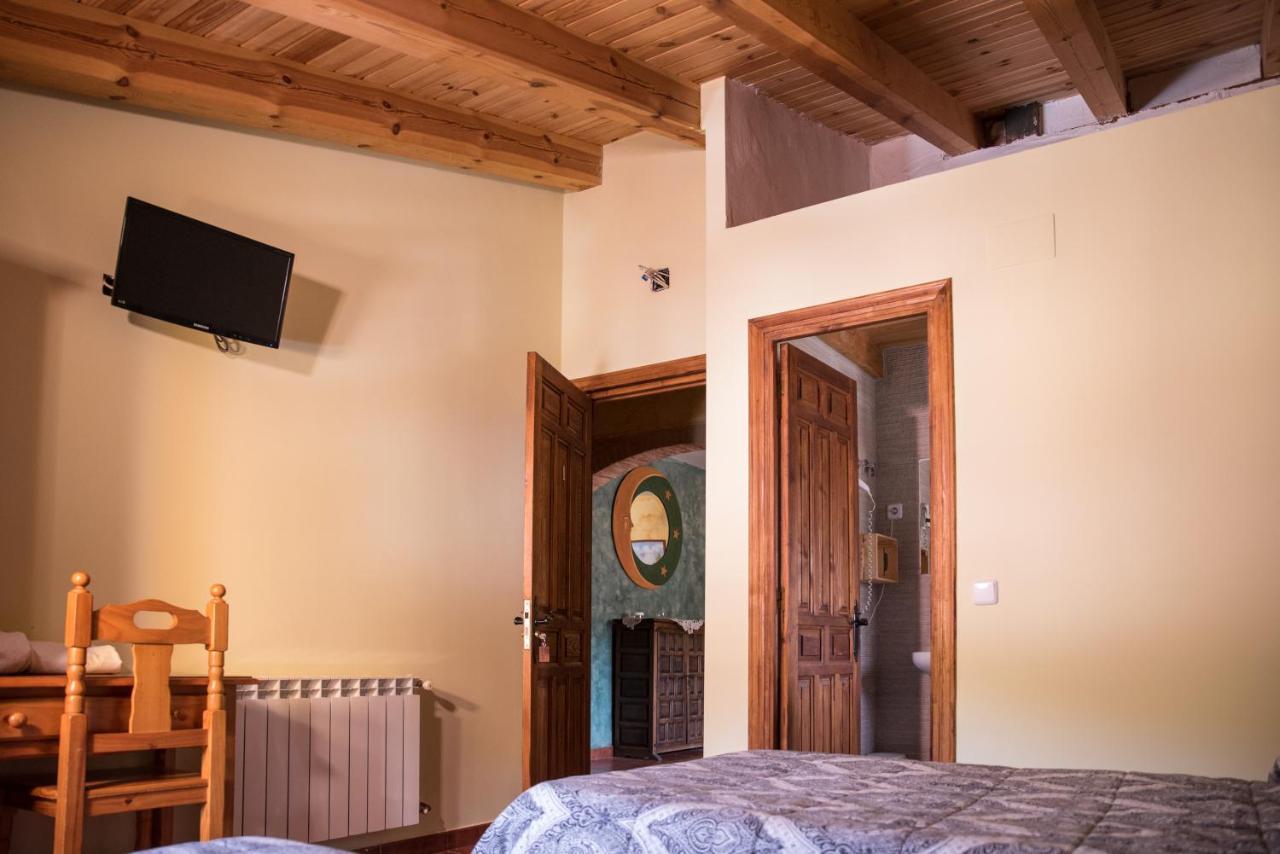 Hospedaje Rural Casa Parri Poveda de la Sierra المظهر الخارجي الصورة