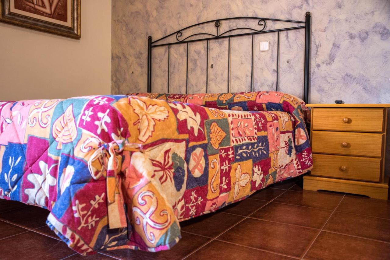 Hospedaje Rural Casa Parri Poveda de la Sierra المظهر الخارجي الصورة