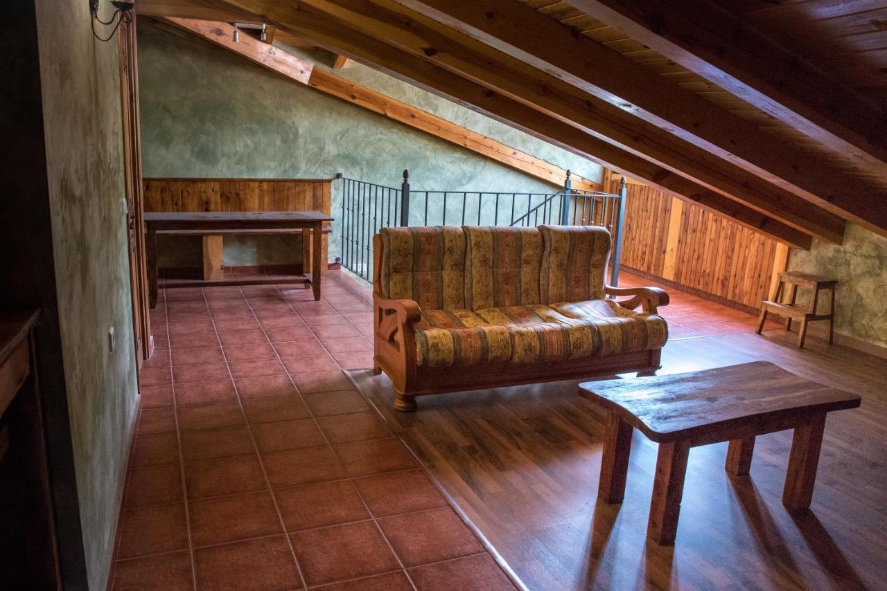 Hospedaje Rural Casa Parri Poveda de la Sierra المظهر الخارجي الصورة