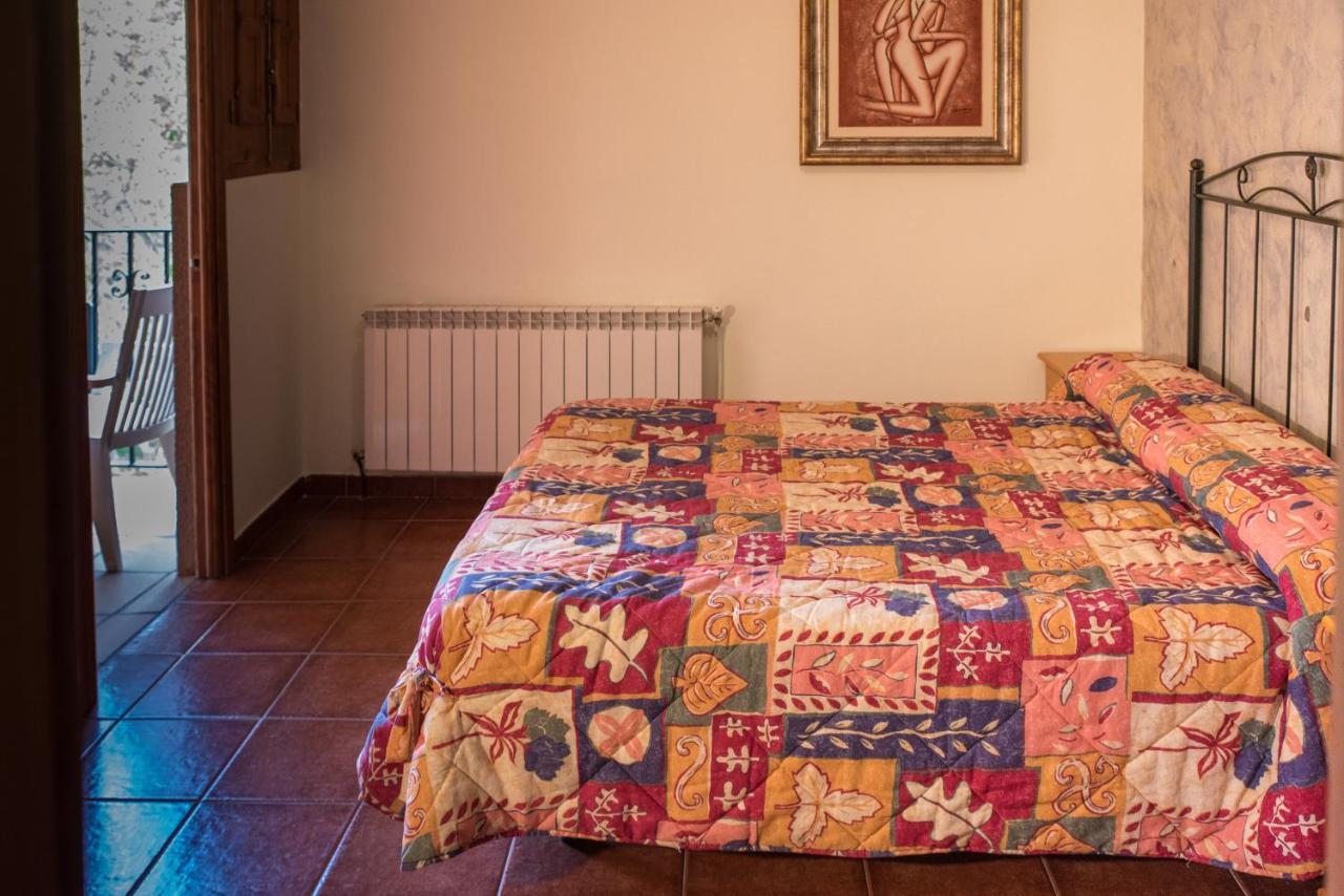 Hospedaje Rural Casa Parri Poveda de la Sierra المظهر الخارجي الصورة